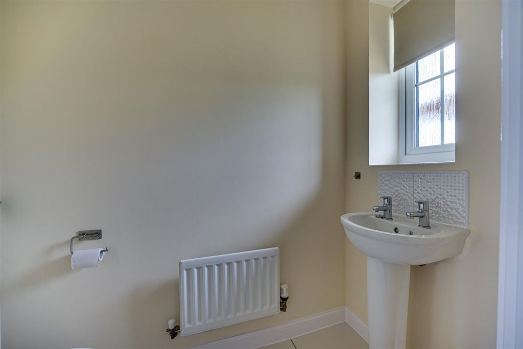 Property photo 3 of 17 Downstairs W/C