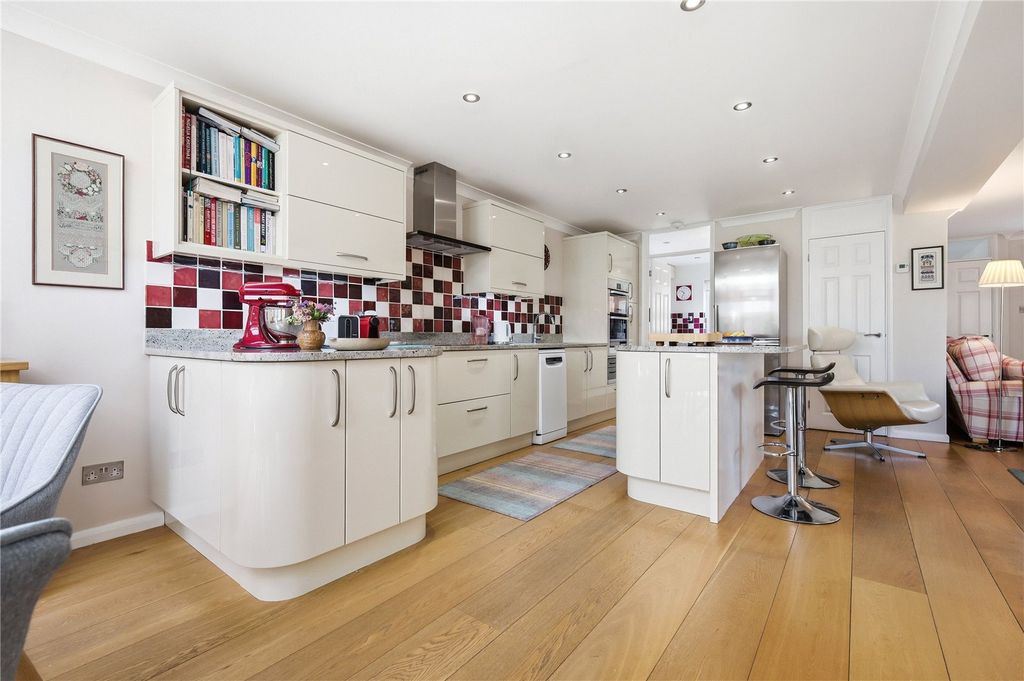 Property photo 2 of 18 Picture No. 06