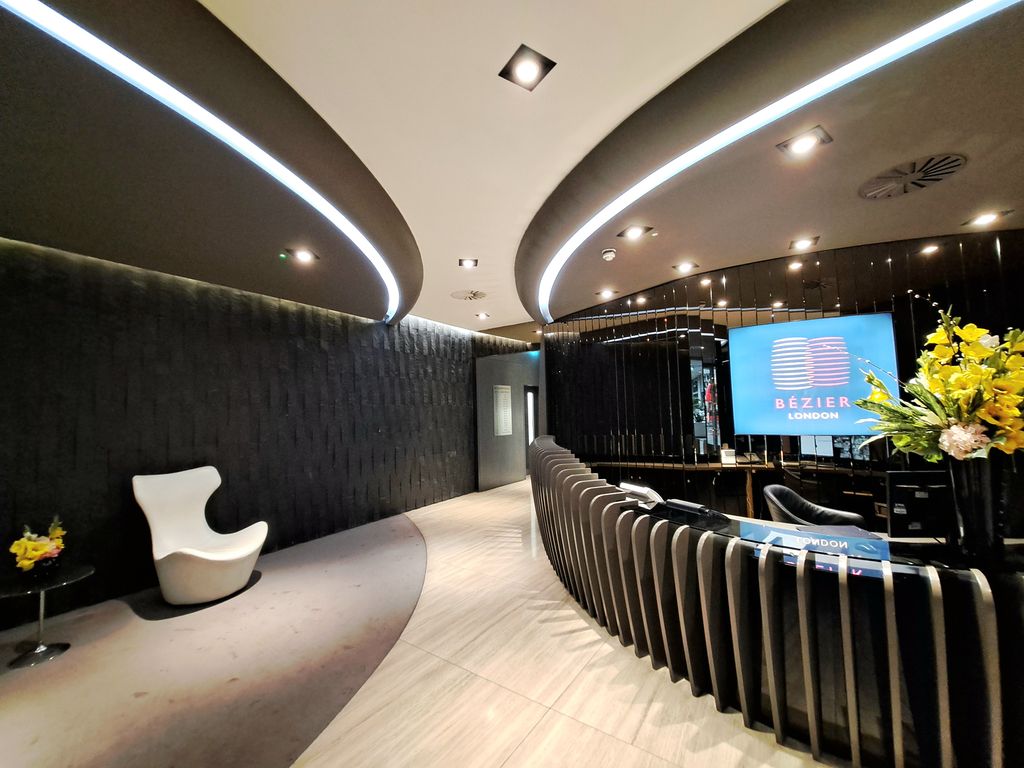 Property photo 2 of 24