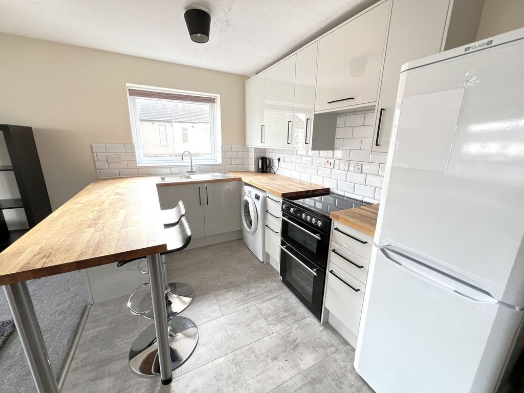 Property photo 3 of 11 Photo 7