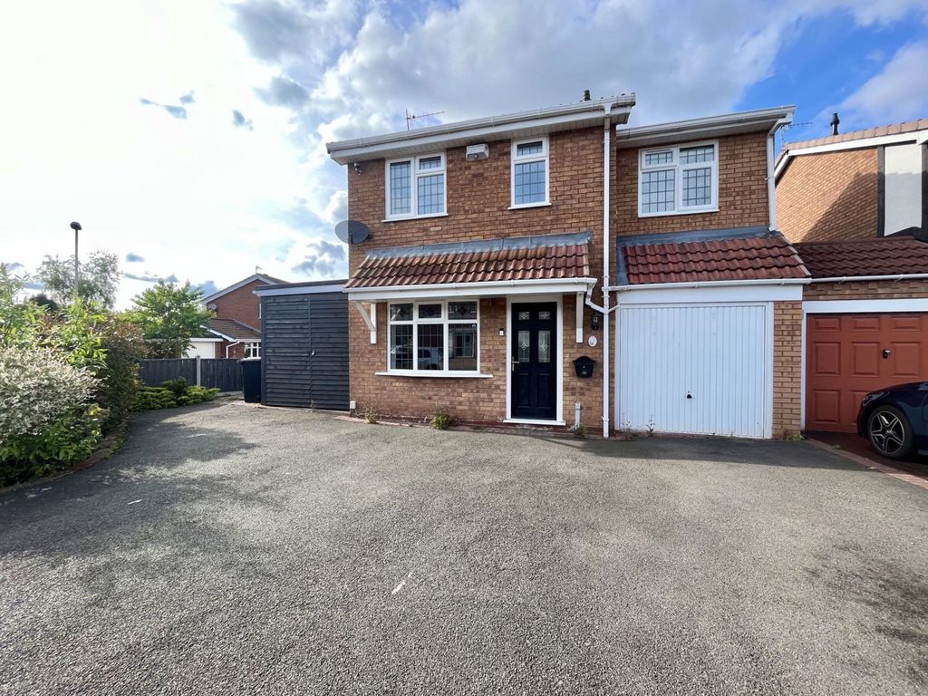 Property photo 1 of 18