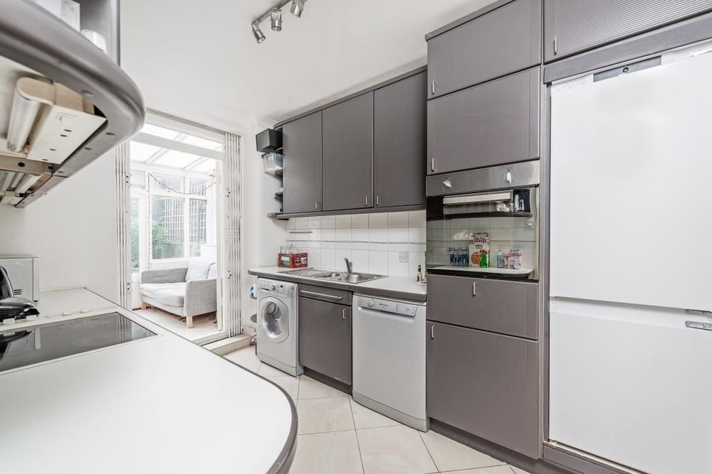 Property photo 2 of 7 59c7915F25433Bbda6cc601F2147A7d3c3A34B0E.1000x667.