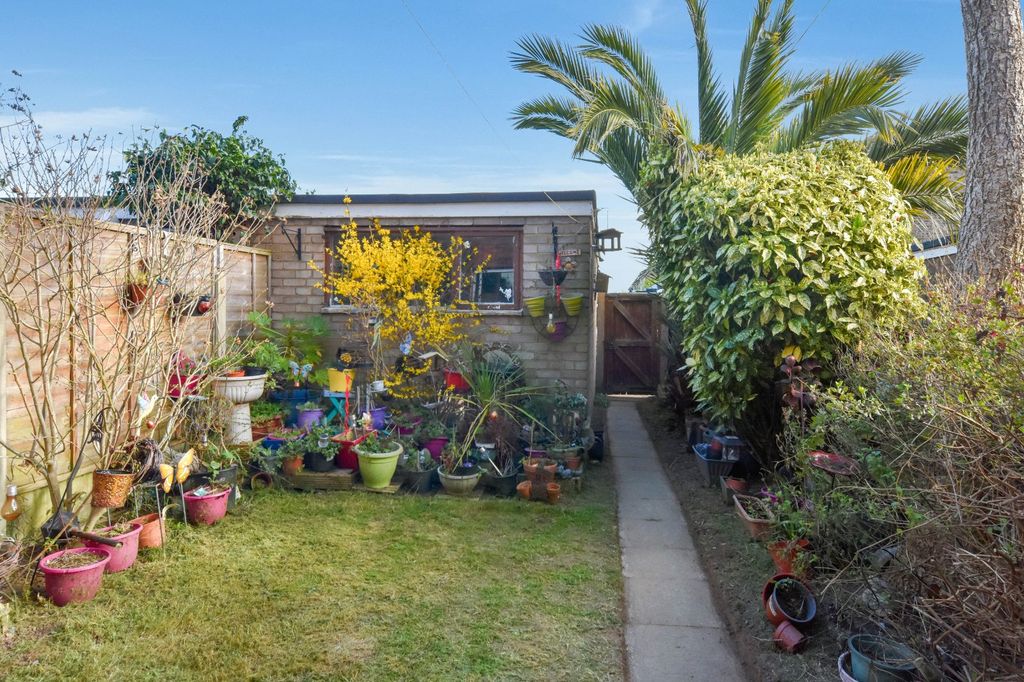 Property photo 2 of 25 Picture No. 02