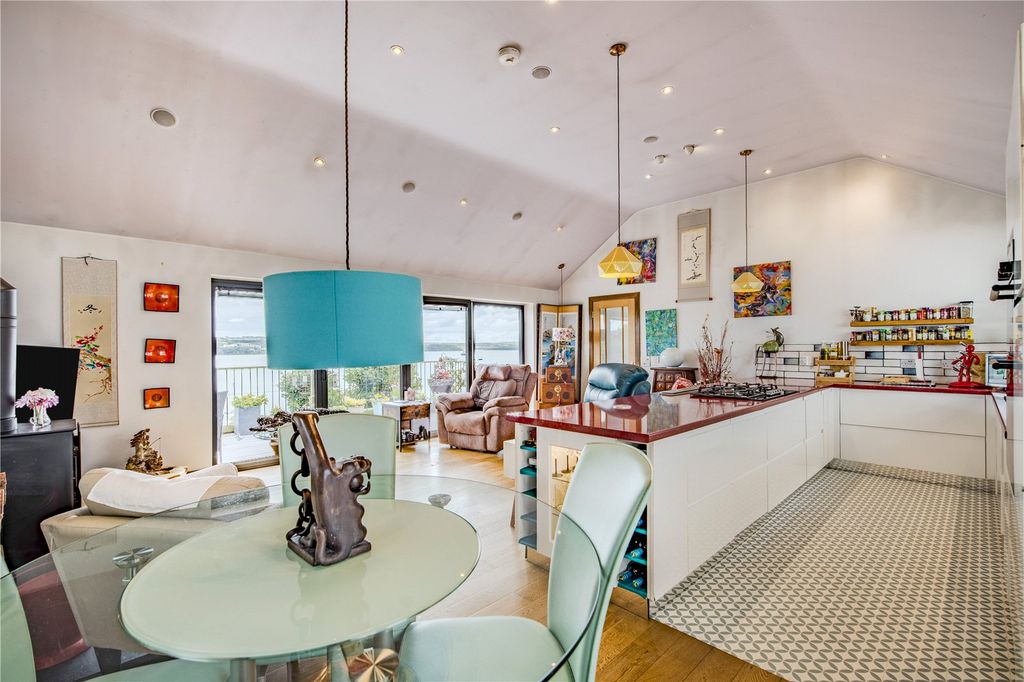 Property photo 2 of 25 Picture No. 51