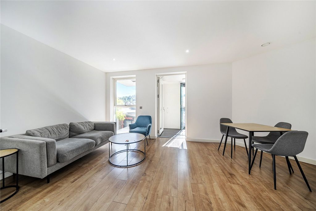 Property photo 3 of 18 Picture No. 31