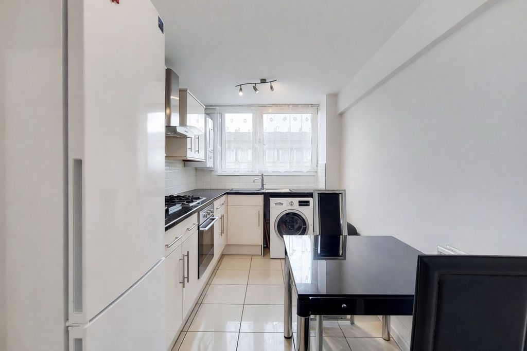 Property photo 2 of 11 5113991