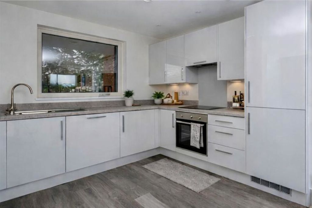 Property photo 3 of 7