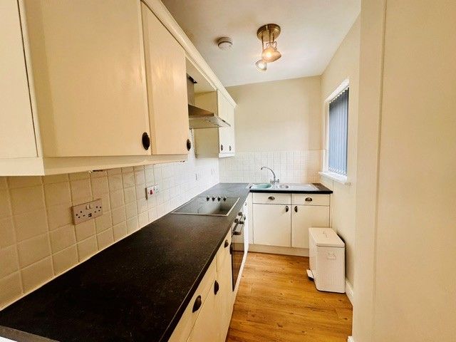 Property photo 2 of 16 Kitchen