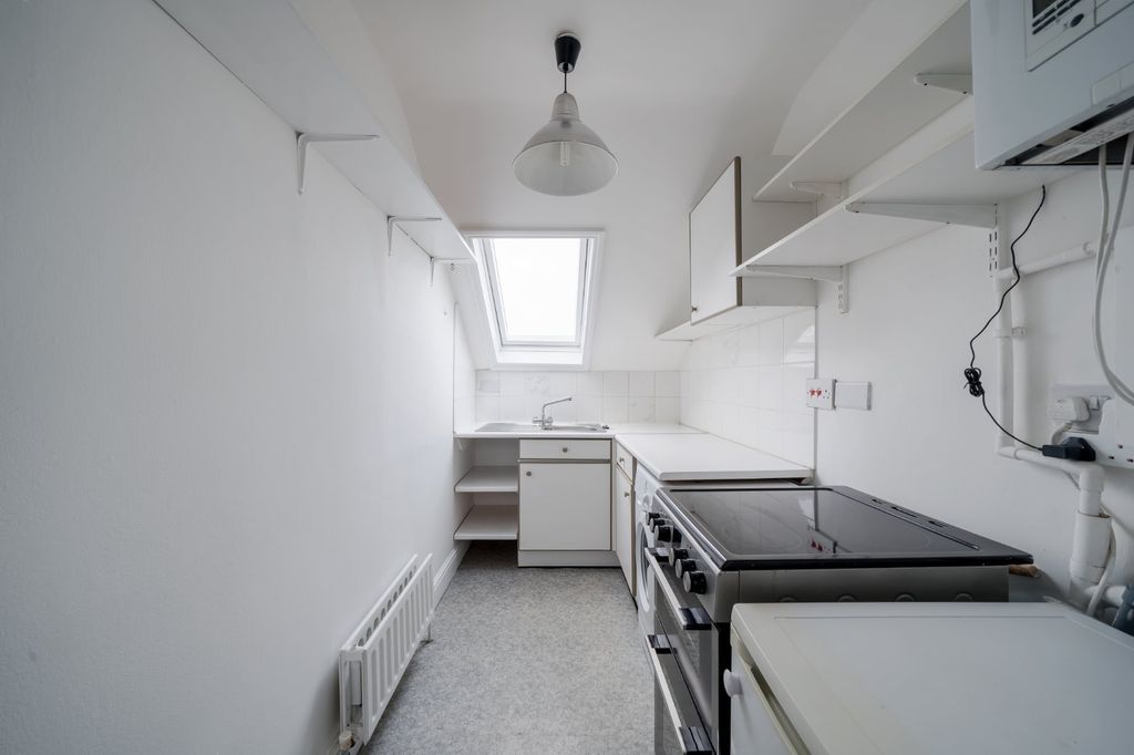 Property photo 3 of 6 Picture No. 04