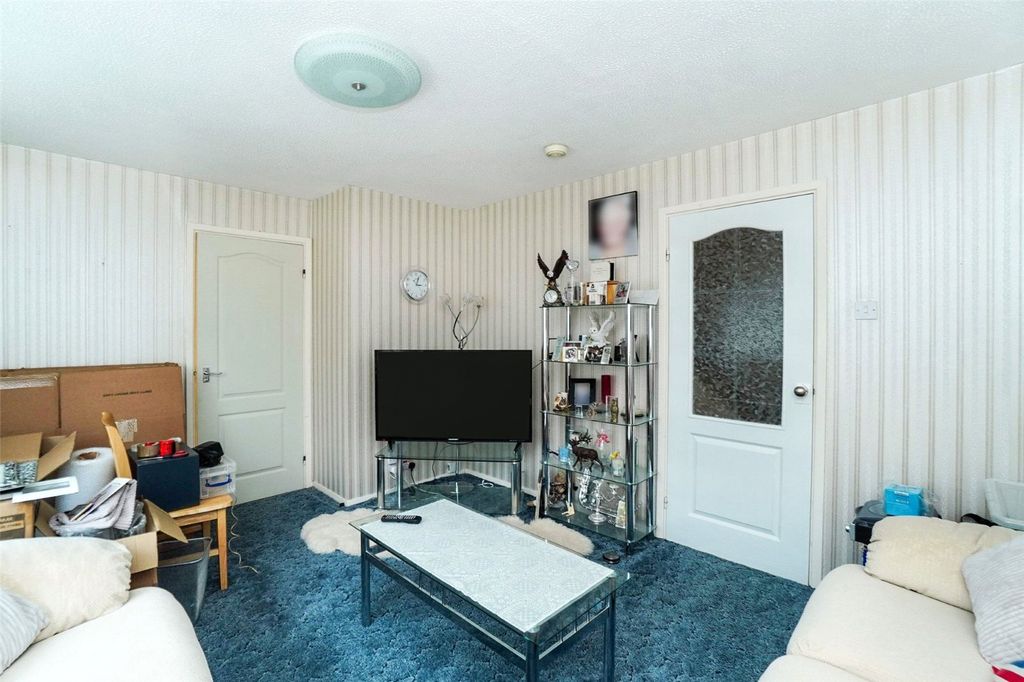 Property photo 3 of 12 Picture No. 11