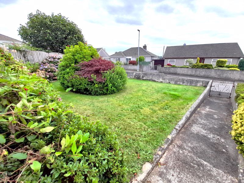Property photo 2 of 15 Front Garden