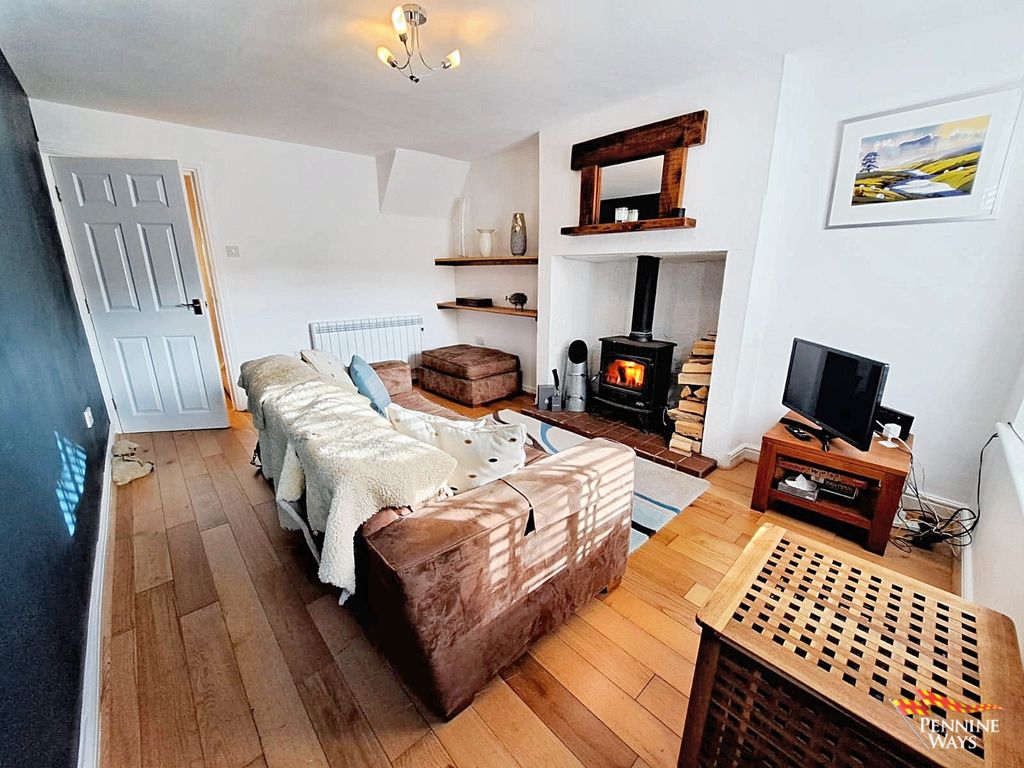 Property photo 3 of 23