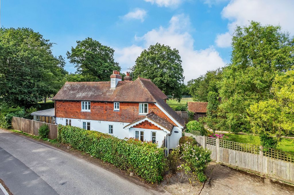 Property photo 1 of 31