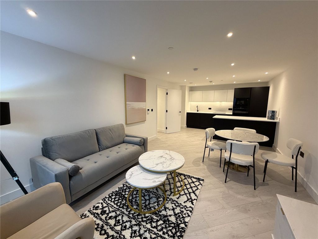 Property photo 3 of 30 Picture No. 03