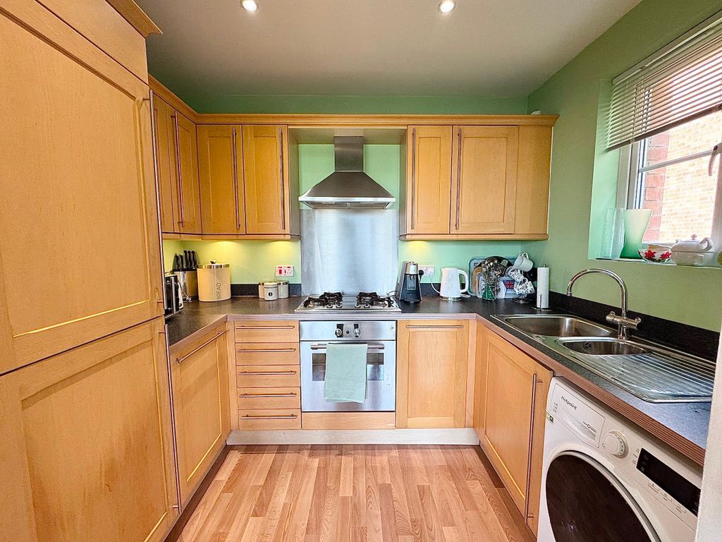 Property photo 3 of 13