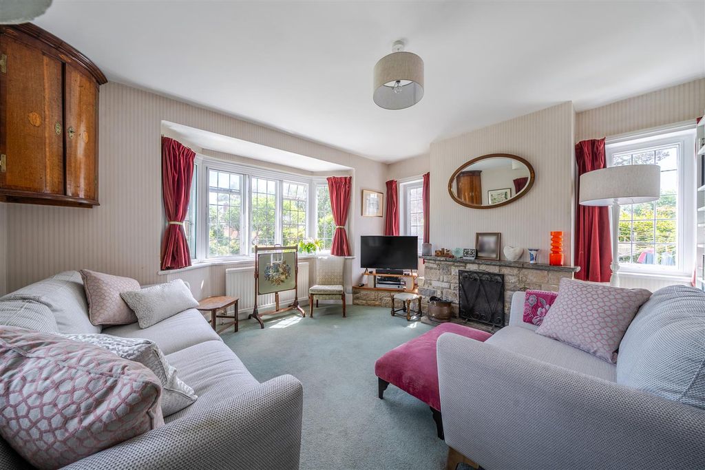 Property photo 2 of 27 1468425-14-6A1Ef5De6Bc45.Jpg