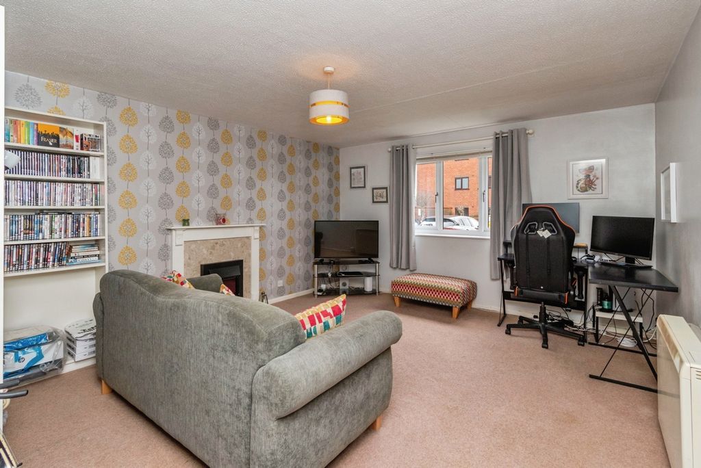 Property photo 2 of 14 Pbox-Img.Jpg