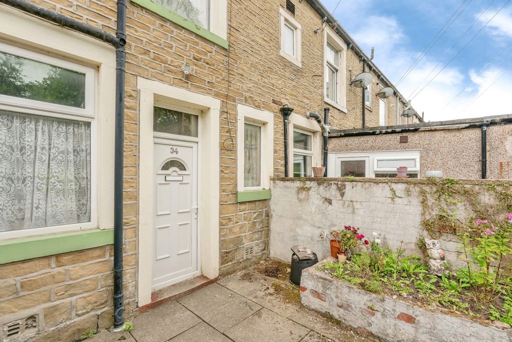 Property photo 2 of 16 Pbox-Img.Jpg