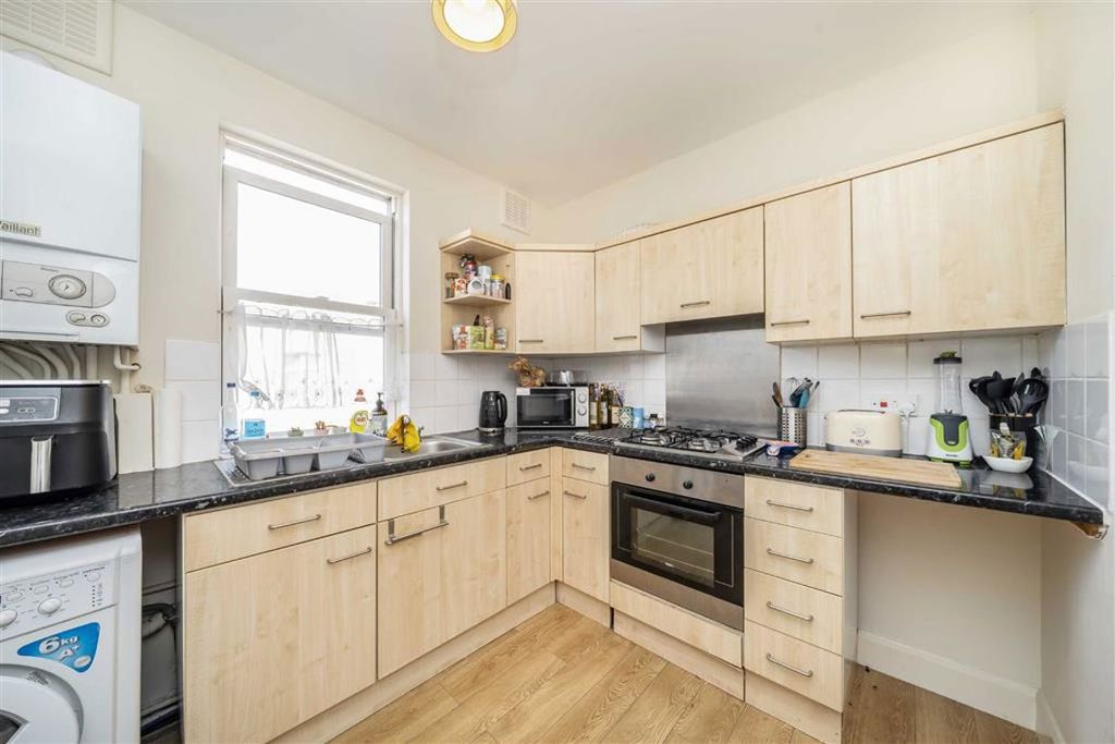 Property photo 2 of 6
