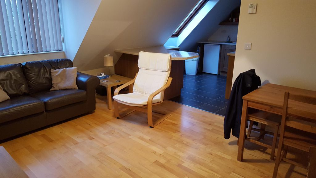 Property photo 3 of 4 Living Room