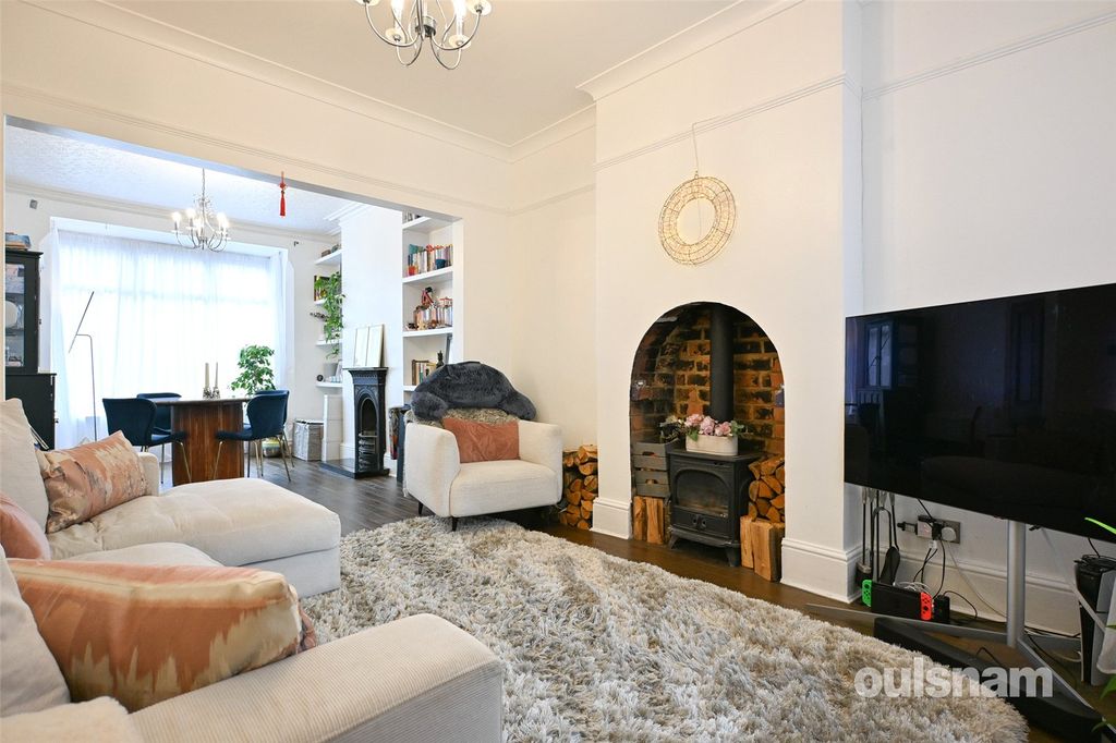 Property photo 2 of 39 Picture No. 13