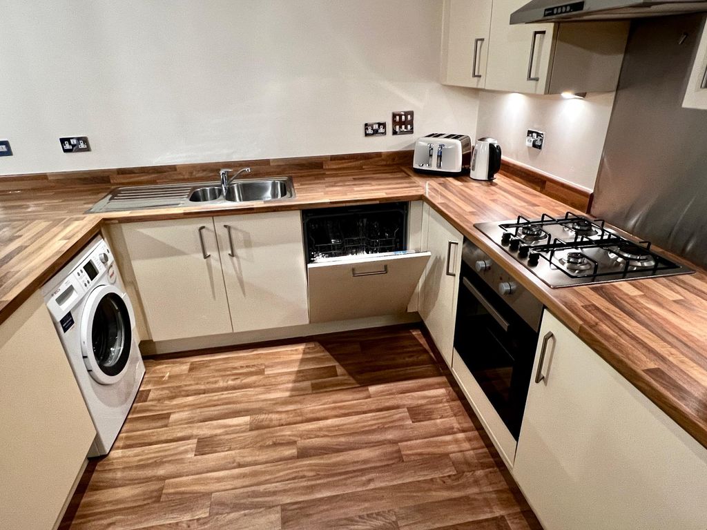 Property photo 3 of 20 Photo 2