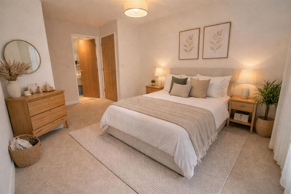 Property photo 2 of 7 8F53B88F-5d41-4910-812F-Edf6Da3153E8.Png