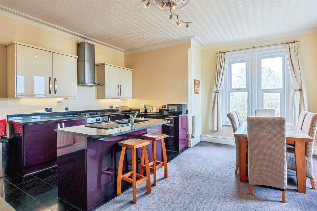 Property photo 3 of 22 Picture No. 15