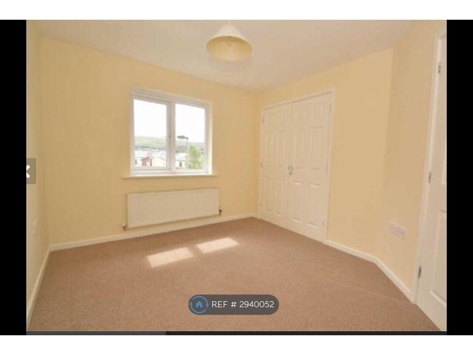Property photo 3 of 5 Bedroom