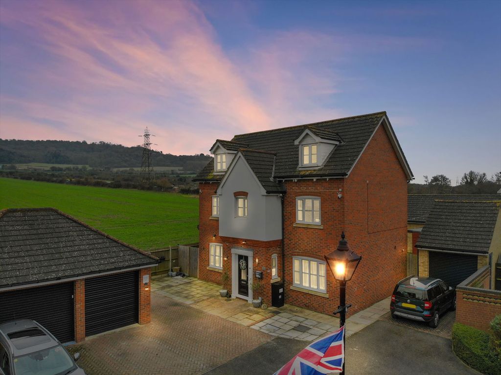 Property photo 1 of 22