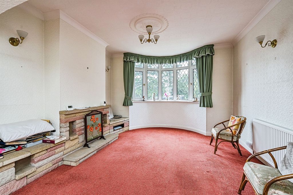 Property photo 2 of 17