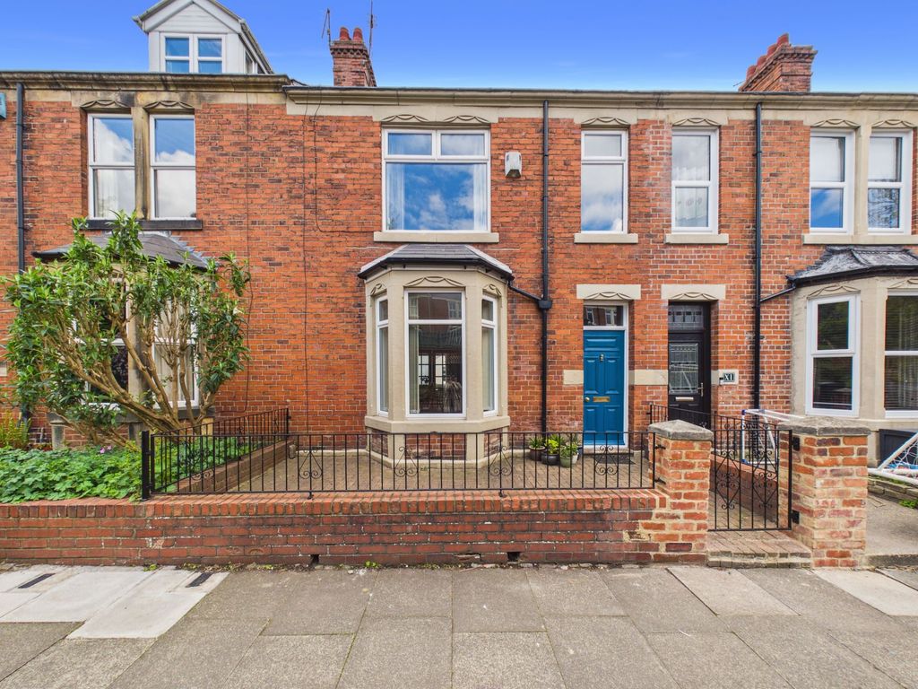 Property photo 1 of 16 External