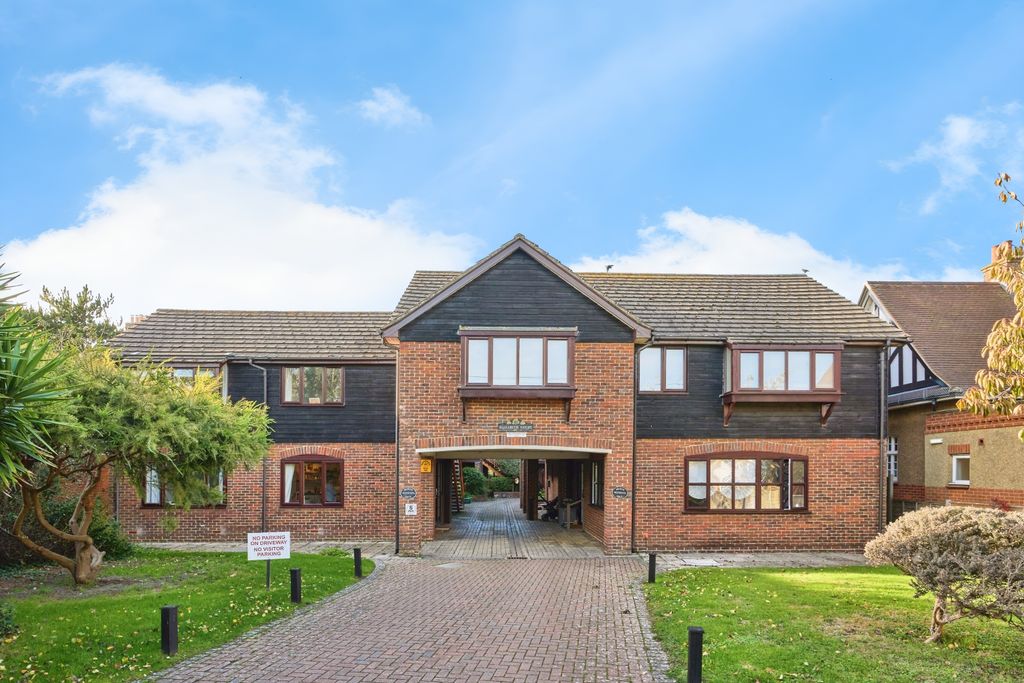 Property photo 1 of 20