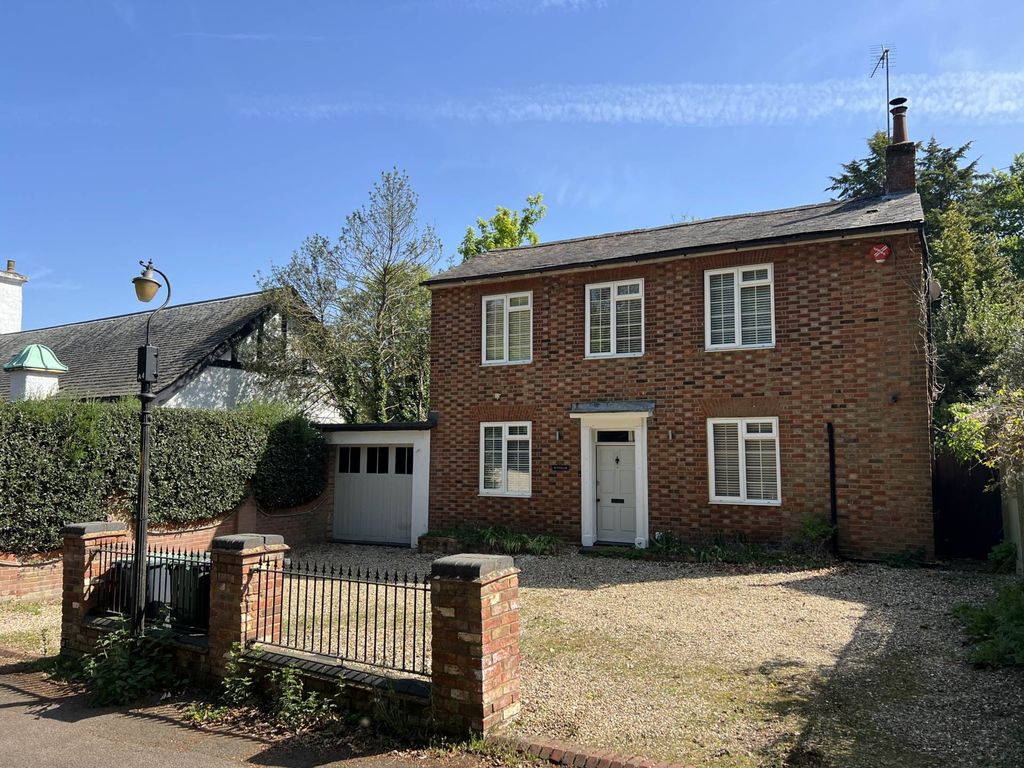 Property photo 1 of 26