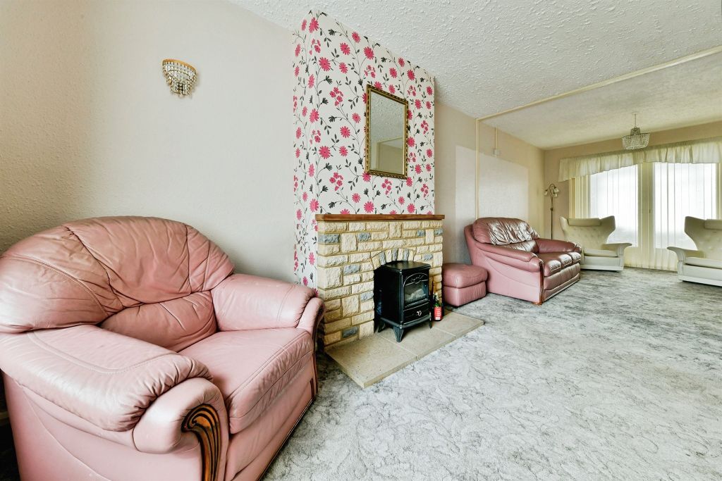 Property photo 3 of 20