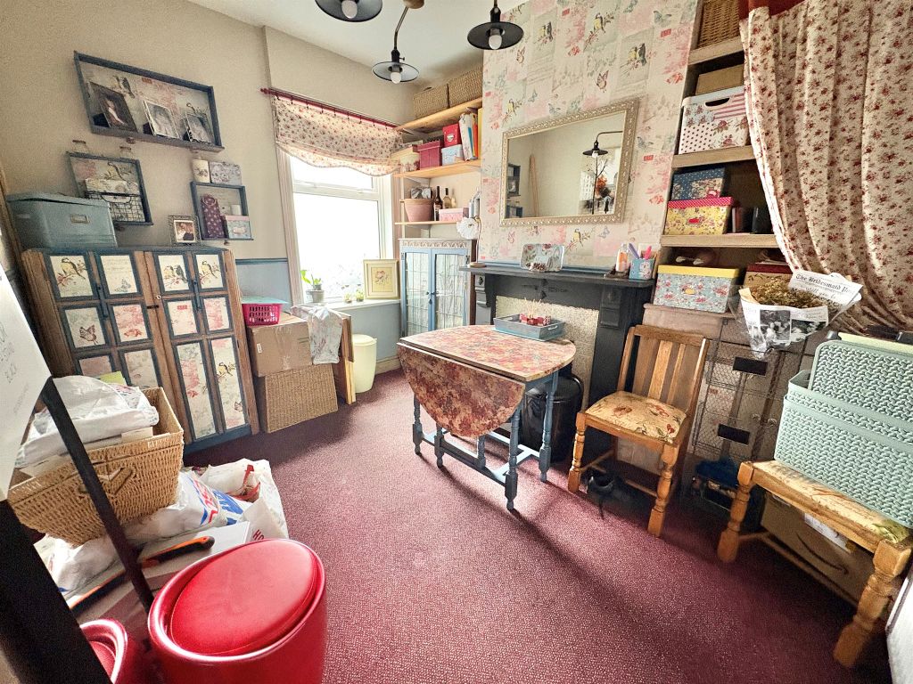Property photo 3 of 12