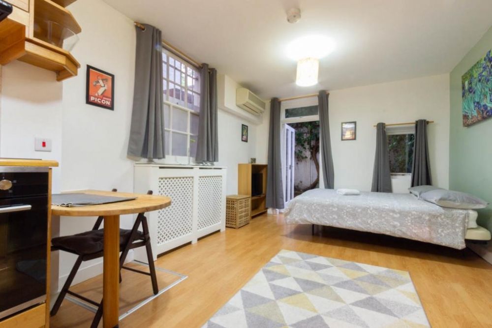Property photo 1 of 7