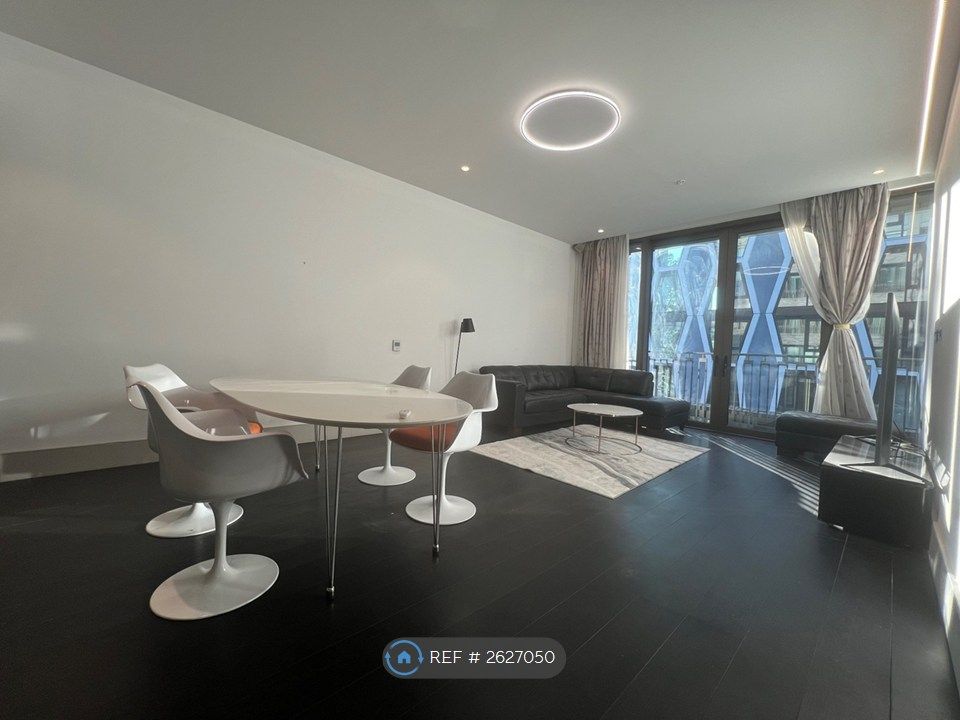 Property photo 2 of 8