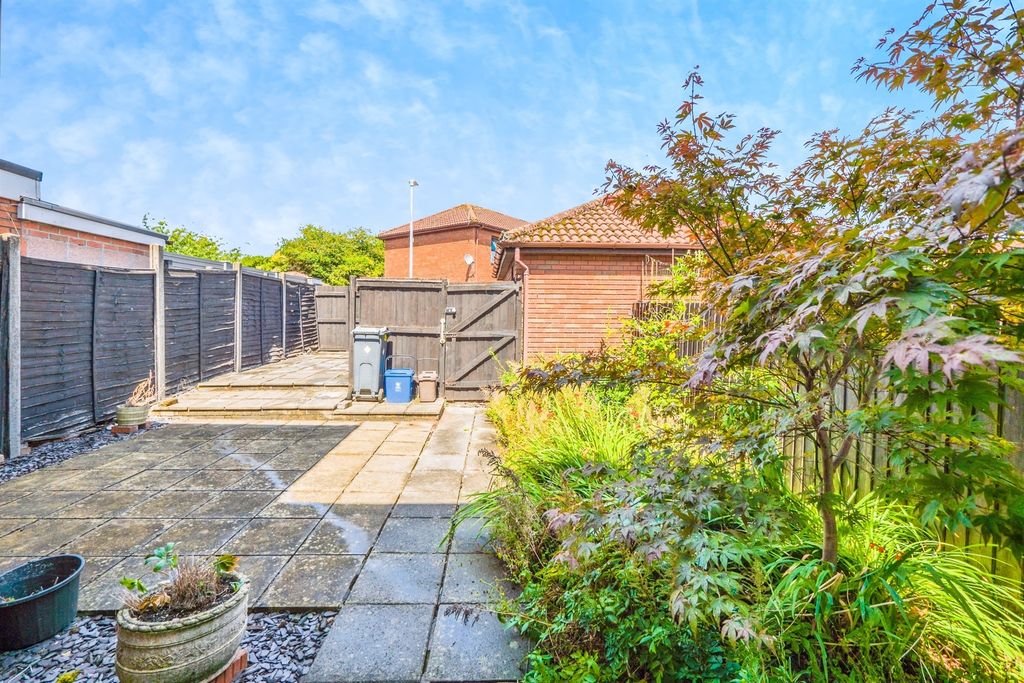 Property photo 2 of 16