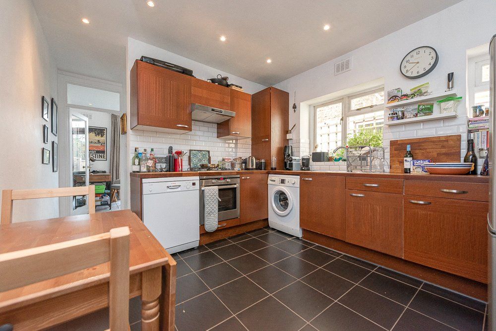 Property photo 3 of 11 Picture No. 21