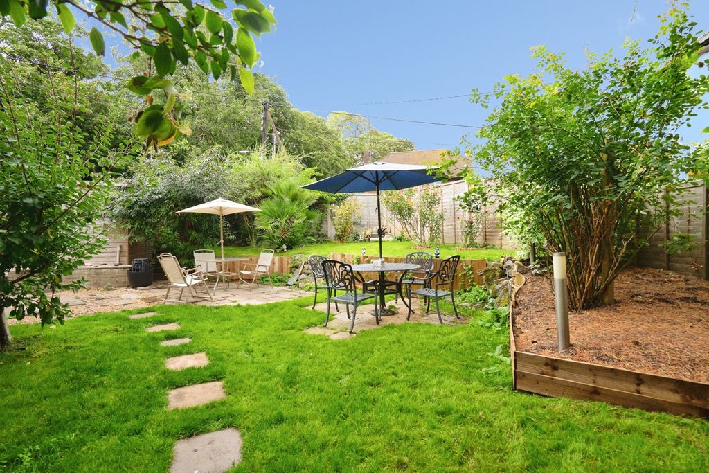 Property photo 2 of 20 Pbox-Img.Jpg