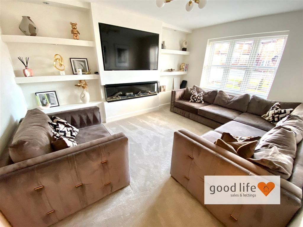 Property photo 2 of 28 20251027_140402968_Ios11Cor.Jpg