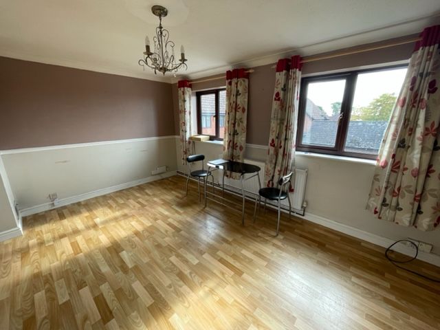 Property photo 2 of 7 Living Room