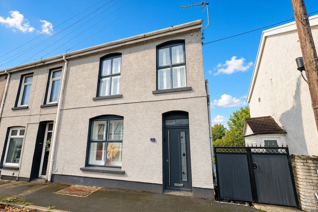 Property photo 1 of 38