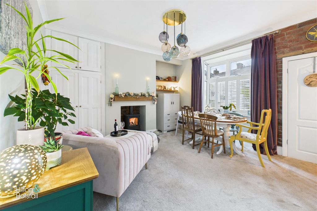 Property photo 3 of 12 Terry Street