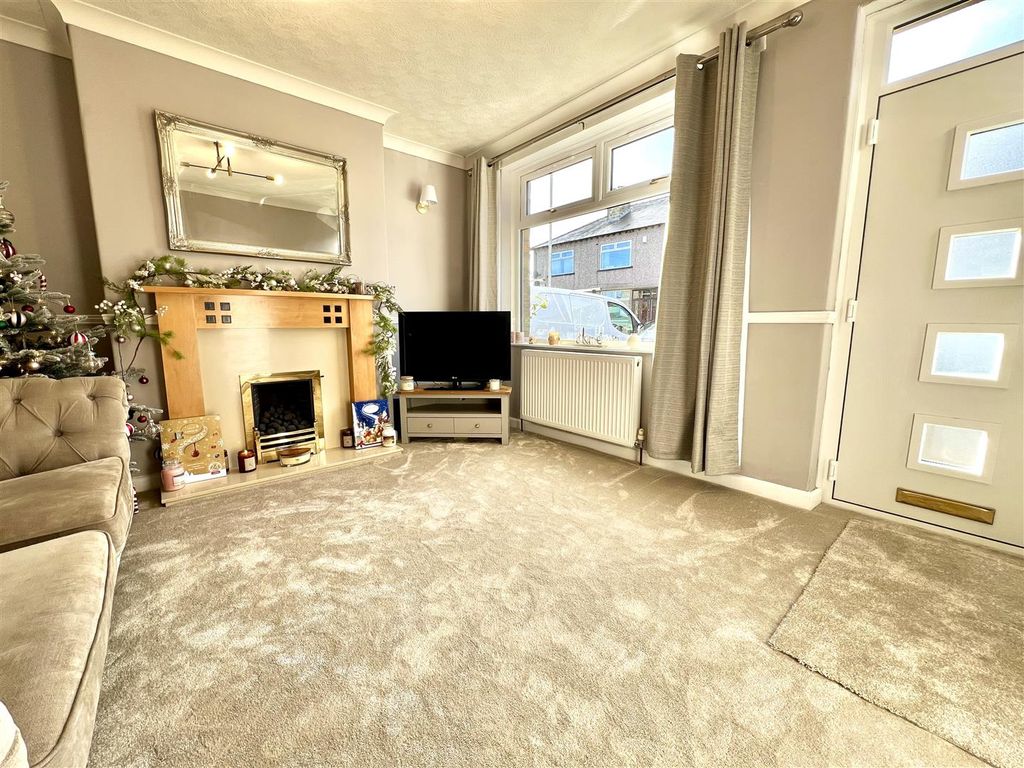 Property photo 3 of 11 Image00012.Jpeg