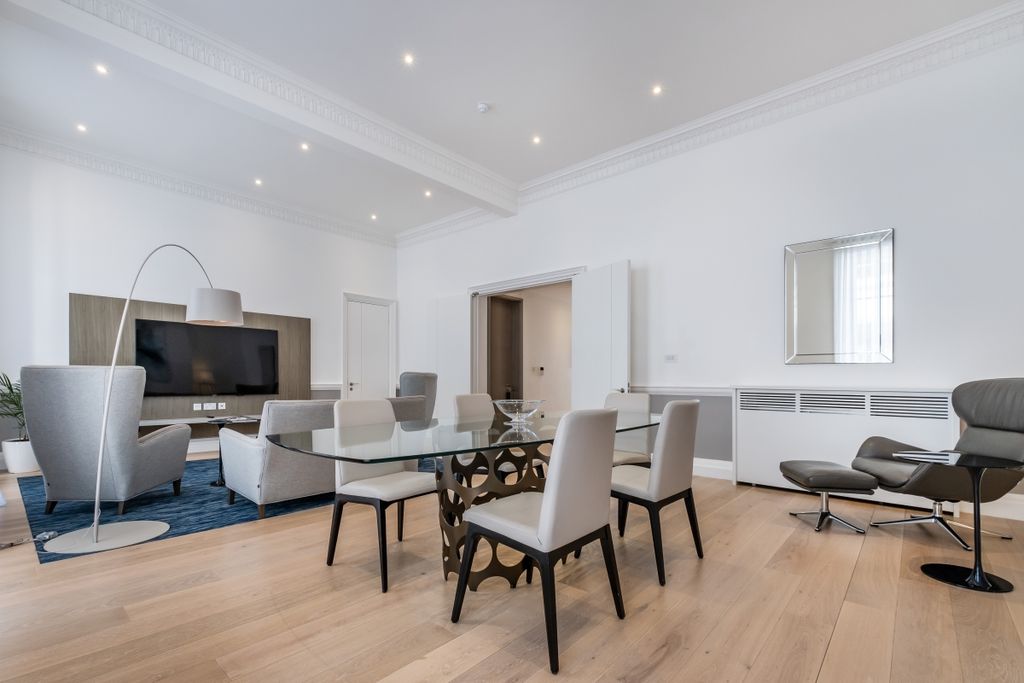 Property photo 2 of 16 Fff-Hertford-Stre...