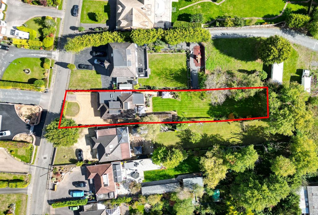 Property photo 1 of 31