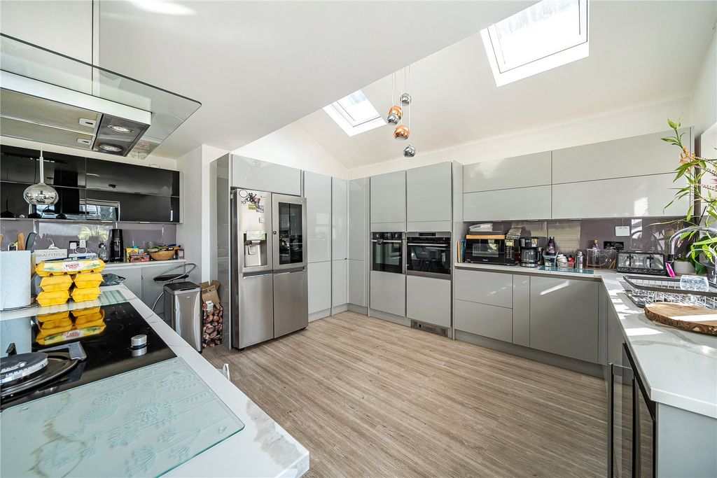 Additional image 5 of 6 bed detached house for saleEdgwarebury Lane, Edgware HA8