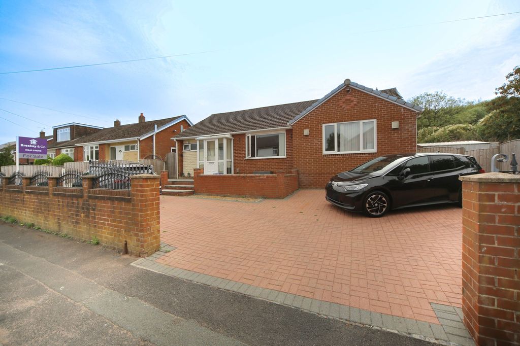 Property photo 1 of 21
